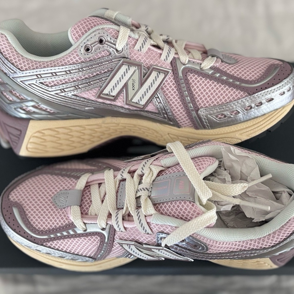 New Balance 1906 Women's Pink and Silver